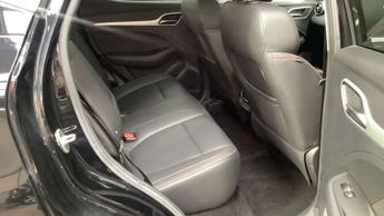MG MG ZS 72.6kWh Trophy Connect Long Range SUV 5dr Electric Auto (156 ps)