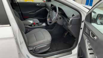 HYUNDAI IONIQ 38.3kWh Premium Hatchback 5dr Electric Auto (136 ps)