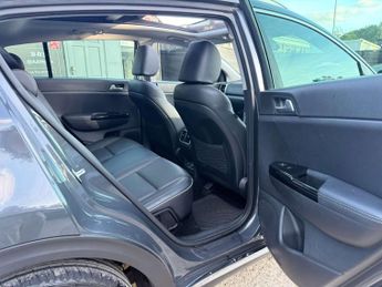 Kia SPORTAGE 1.6 Sportage 4 CRDi ISG Semi-Auto 5dr