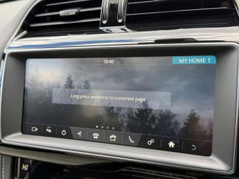 Jaguar F-PACE 2.0 F-PACE R-Sport AWD D Auto 4WD 5dr