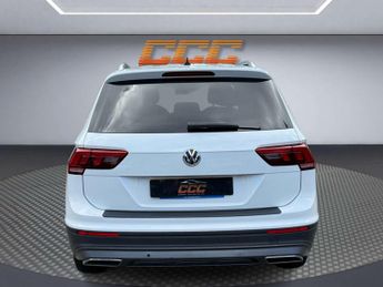 Volkswagen TIGUAN 2.0 Tiguan Allspace SE Nav TDI 4Motion Semi-Auto 4WD 5dr