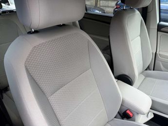 Volkswagen TIGUAN 2.0 Tiguan Allspace SE Nav TDI 4Motion Semi-Auto 4WD 5dr