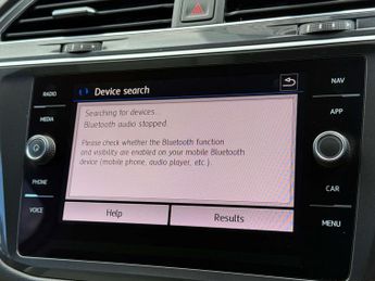 Volkswagen TIGUAN 2.0 Tiguan Allspace SE Nav TDI 4Motion Semi-Auto 4WD 5dr