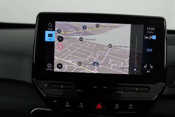 Volkswagen ID.3 Pro 58kWh Life Hatchback 5dr Electric Auto (145 ps)