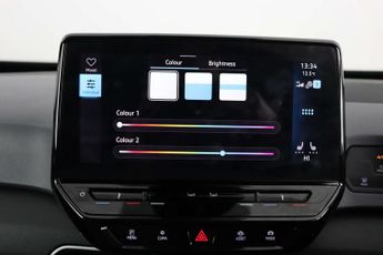 Volkswagen ID.3 Pro 58kWh Life Hatchback 5dr Electric Auto (145 ps)