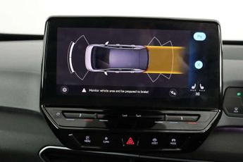 Volkswagen ID.3 Pro 58kWh Life Hatchback 5dr Electric Auto (145 ps)