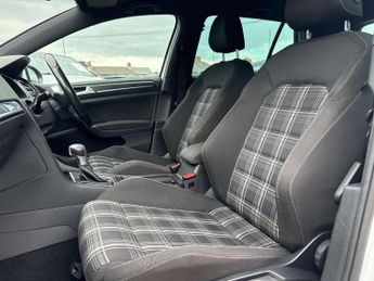 Volkswagen Golf 2.0 TDI GTD Hatchback 5dr Diesel DSG Euro 6 (s/s) (184 ps)