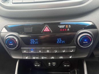 HYUNDAI TUCSON 1.7 Tucson SE Nav Blue Drive 2WD CRDi Semi-Auto 5dr
