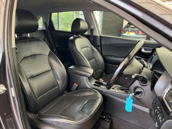 KIA NIRO 1.6 Niro 3 PHEV Semi-Auto 5dr