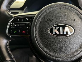KIA NIRO 1.6 Niro 3 PHEV Semi-Auto 5dr