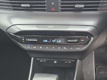 Hyundai BAYON 1.0 T-GDi MHEV Premium SUV 5dr Petrol Hybrid DCT Euro 6 (s/s) (1