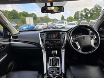Mitsubishi Shogun Sport 2.4D 4 SUV 5dr Diesel Auto 4WD Euro 6 (181 ps)