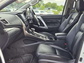 Mitsubishi Shogun Sport 2.4D 4 SUV 5dr Diesel Auto 4WD Euro 6 (181 ps)