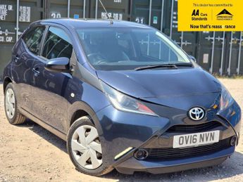 Toyota AYGO 1.0 VVT-i x-play Hatchback 5dr Petrol x-shift Euro 6 (68 ps)