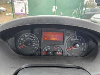 Peugeot Boxer 2.0 BlueHDi 335 Professional Panel Van 5dr Diesel Manual L2 H2 E