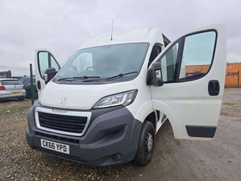 Peugeot Boxer 2.0 BlueHDi 335 Professional Panel Van 5dr Diesel Manual L2 H2 E