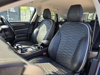 Ford Mondeo 2.0 TiVCT Vignale Saloon 4dr Petrol Hybrid CVT Euro 6 (s/s) (187