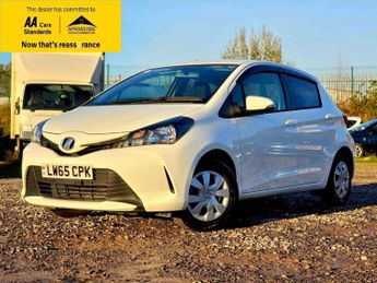 Toyota Yaris 1.33 Dual VVT-i Design Hatchback 5dr Petrol Multidrive S Euro 6 