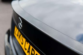 MERCEDES-BENZ C-CLASS 6.2 C63 AMG Auto 4dr