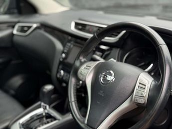 NISSAN QASHQAI 1.6 Qashqai Tekna dCi CVT 5dr