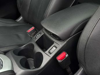 NISSAN QASHQAI 1.6 Qashqai Tekna dCi CVT 5dr