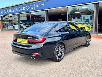 BMW 3 SERIES 2.0 320i Sport Auto 4dr