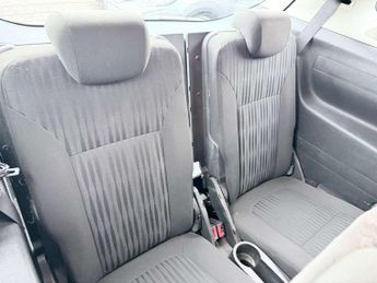 Vauxhall Zafira Tourer 2.0 CDTi Exclusiv MPV 5dr Diesel Auto Euro 5 (165 ps)