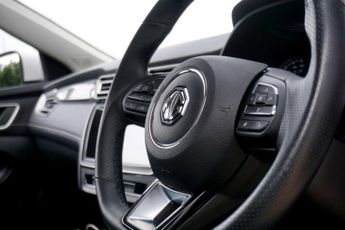 MG MG5 61.1kWh Excite Long Range Estate 5dr Electric Auto (156 ps)