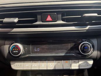 HYUNDAI KONA 1.6 Kona Ultimate GDi HEV Semi-Auto 5dr