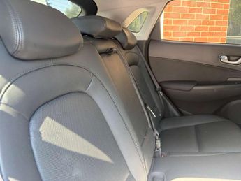 HYUNDAI KONA 1.6 Kona Ultimate GDi HEV Semi-Auto 5dr