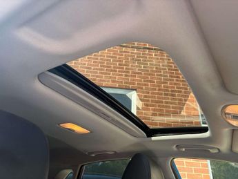 HYUNDAI KONA 1.6 Kona Ultimate GDi HEV Semi-Auto 5dr