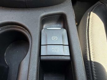 HYUNDAI KONA 1.6 Kona Ultimate GDi HEV Semi-Auto 5dr