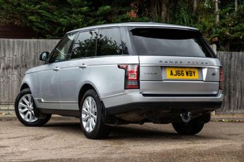 Land Rover RANGE ROVER 3.0 Range Rover Vogue TDV6 Auto 4WD 5dr
