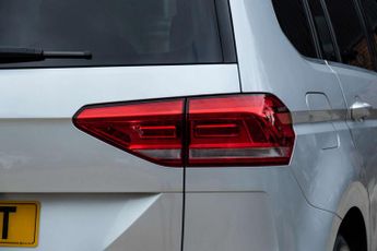 Volkswagen TOURAN 1.5 Touran SEL TSi Semi-Auto 5dr