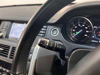 Land Rover DISCOVERY SPORT 2.0 Discovery Sport Black HSE TD4 Auto 4WD 5dr 2 KEYS + S/HISTOR