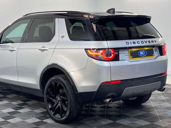 Land Rover DISCOVERY SPORT 2.0 Discovery Sport Black HSE TD4 Auto 4WD 5dr 2 KEYS + S/HISTOR