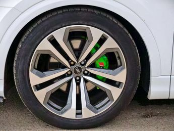 Audi Q8 3.0 TFSI V6 55 S line SUV 5dr Petrol Tiptronic quattro Euro 6 (s