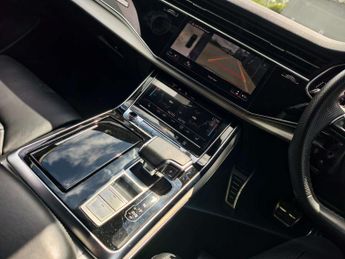Audi Q8 3.0 TFSI V6 55 S line SUV 5dr Petrol Tiptronic quattro Euro 6 (s