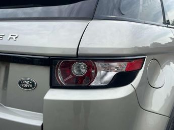 Land Rover RANGE ROVER EVOQUE 2.2 Range Rover Evoque Dynamic SD4 Auto 4WD 5dr
