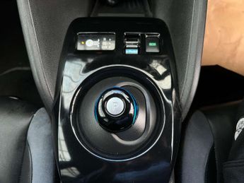 NISSAN LEAF Leaf Takna 5dr
