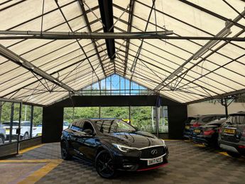 INFINITI Q30 2.1 Q30 Premium Tech D AWD Auto 4WD 5dr