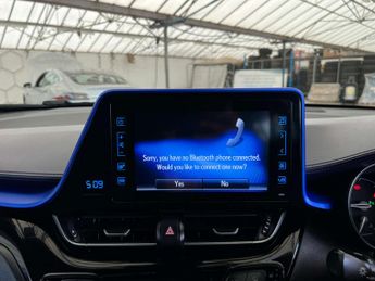TOYOTA C-HR 1.8 C-HR-Dynamic HEV CVT 5dr