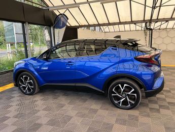TOYOTA C-HR 1.8 C-HR-Dynamic HEV CVT 5dr