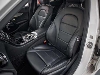 MERCEDES-BENZ C-CLASS 2.1 C250 D AMG Line Premium+ Auto 5dr