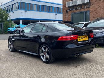 Jaguar XE 2.0d R-Sport Saloon 4dr Diesel Auto Euro 6 (s/s) (180 ps)
