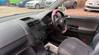 VOLKSWAGEN POLO 1.4 SE Hatchback 5dr Petrol Automatic (185 g/km, 74 bhp)