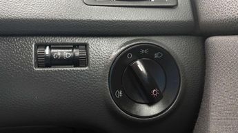 VOLKSWAGEN POLO 1.4 SE Hatchback 5dr Petrol Automatic (185 g/km, 74 bhp)