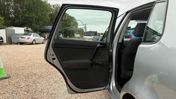 VOLKSWAGEN POLO 1.4 SE Hatchback 5dr Petrol Automatic (185 g/km, 74 bhp)