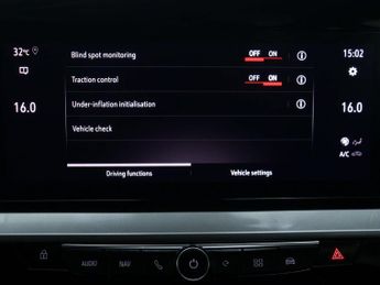 VAUXHALL Mokka Electric 50kWh Ultimate SUV 5dr Electric Auto (136 ps)