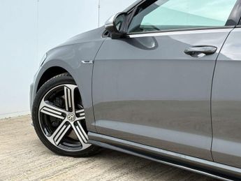 Volkswagen Golf 2.0 Golf R TSi 4Motion Semi-Auto 4WD 5dr